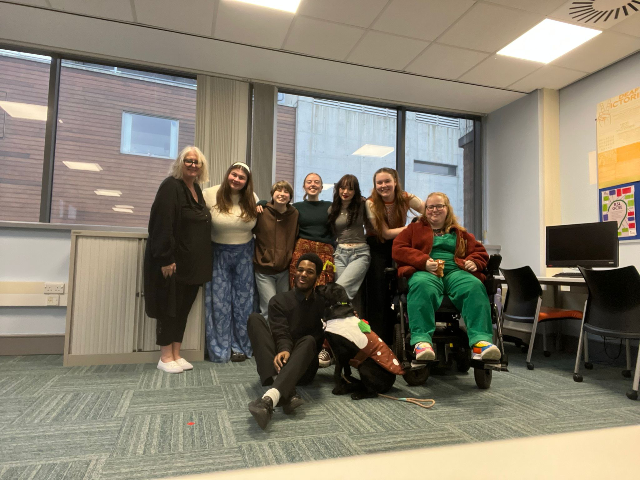 LAB6006M | British Sign Language for Recreational Activities | 2025-26 SEM1 (Group A)