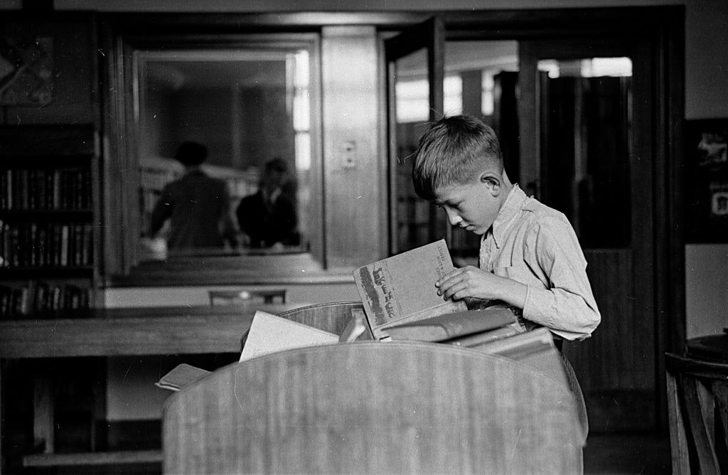 LIT4006M | Canonicity | 2025-26 SEM2 (Group A)