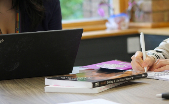 DES6015M-2025-26-YEAR-A Critical and Contextual Studies 2